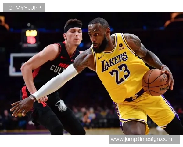 湖人对阵热火主场顺序解析及比赛亮点回顾